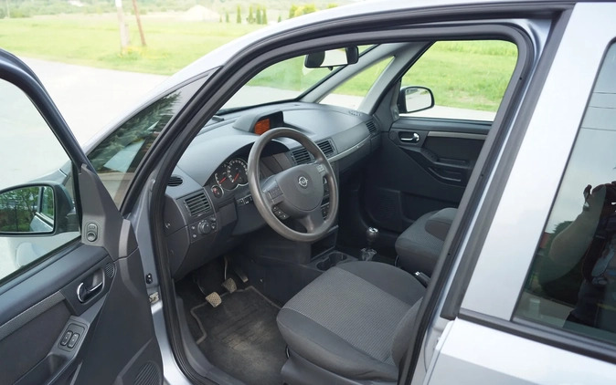Opel Meriva cena 13900 przebieg: 189000, rok produkcji 2009 z Jasło małe 154